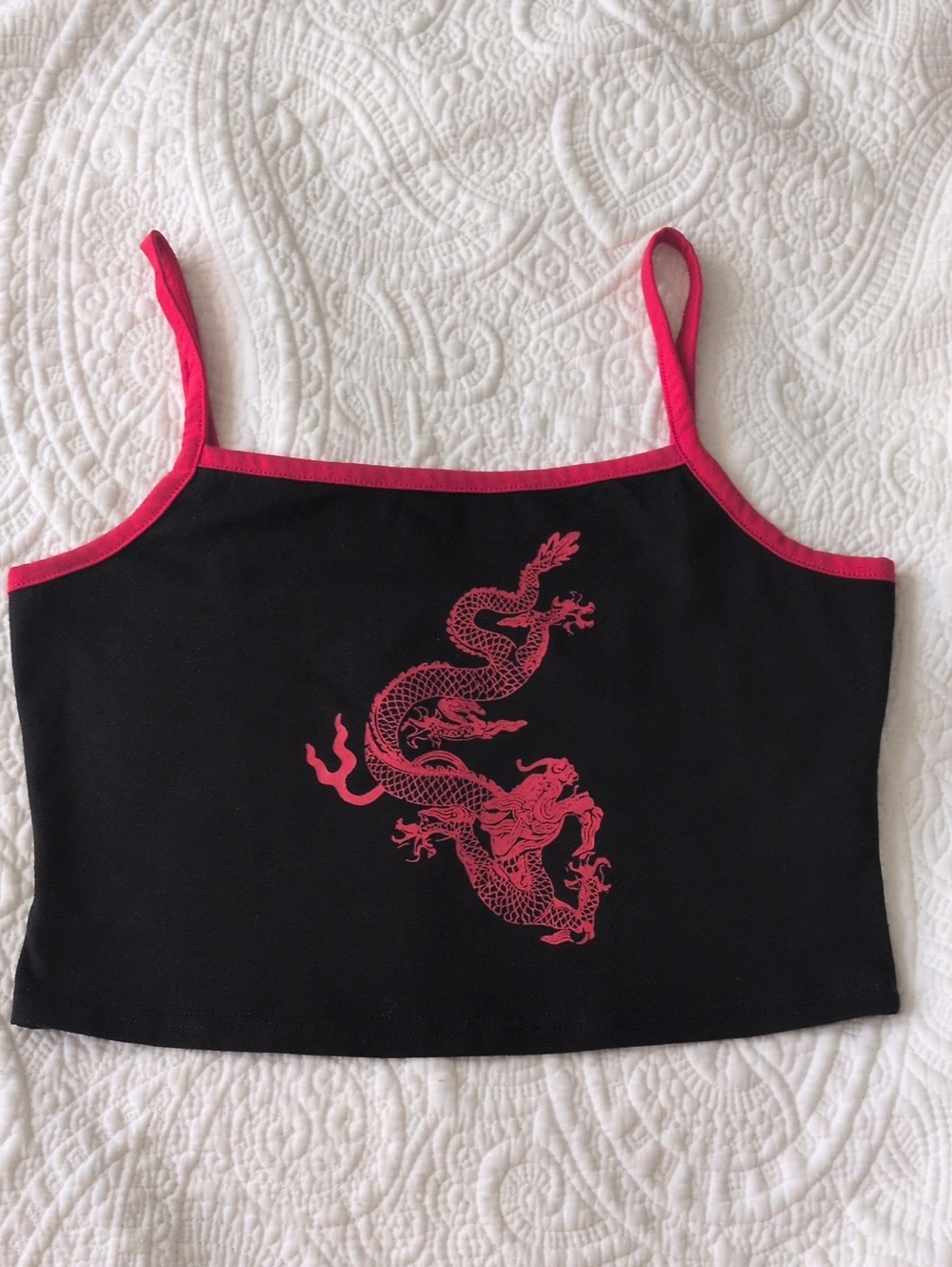 ROMWE Black Cropped Camisole with Pink Dragon Print